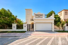 Best Deal | Fully Renovated | Landscaped Garde