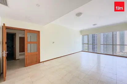 Lake View | Close Kitchen | Next To Metro | Vacant