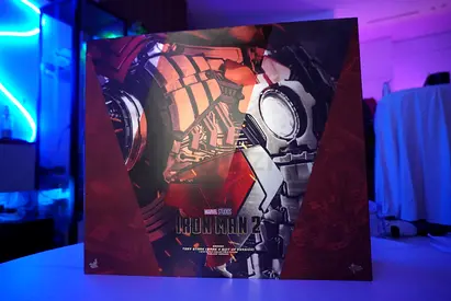 Hot Toys Ironman Mk5 Suit Up Deluxe