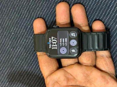 Apple Watch Series 9 GPS 45mm – Midnight Aluminium + 5 Extra Straps