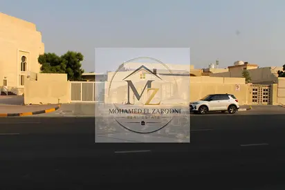 Villa for sale in Al Jazat.