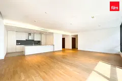 Modern | Premium | 1bed+2 Bath With Yuge Balcony