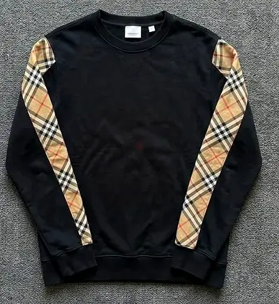Burberry longsleeve sweater men’s