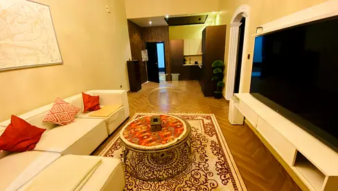 Aesthetic 1 BHK | Spacious | Prime Location