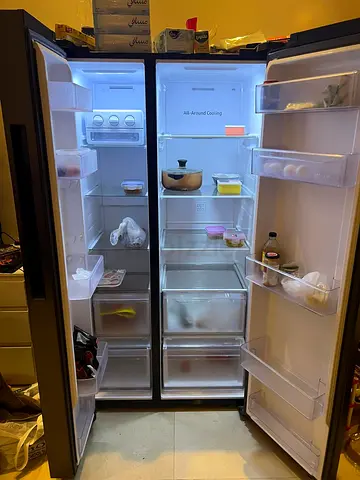 Samsung side by side refrigerator 90 cm width and height 180 cm