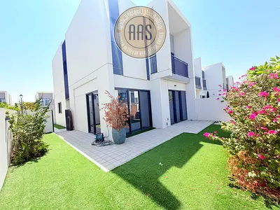 Ready to Move | 4BR + Maid | Middle Corner | Prime Community Location