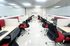 30+ Desks | Equipments included | Canal View | 10P