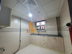 1BHK With Balcony/Family Building/Near Almidna Shopping Center