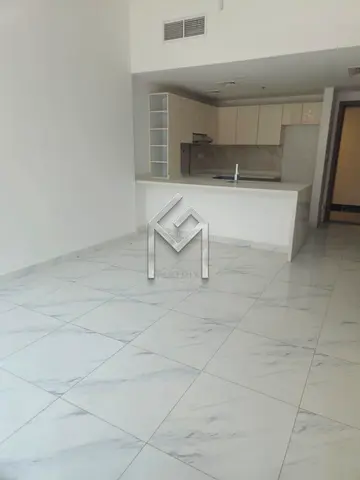 Spacious Layout | Brand New Chiller Free | Ready Move