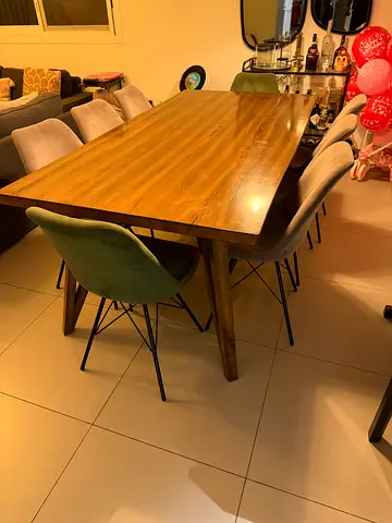 Solid wood dining table with 8 chairs - good condition