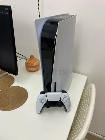 Ps5 fat disc used like new with 1 controller for 1800 final