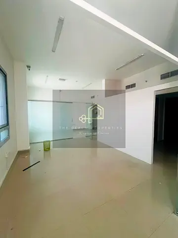 LARGE FULLY FITTED 670 SQFT OFFICE SPACE FOR RENT