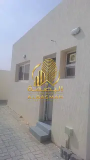 Fully equipped yard for sale in Sajaa Industrial Area, Sharjah; area of 10,000 square feet. Ow
