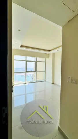Marina Views & Ready to Move! Modern 1BHK in Tala Tower, Marina Square