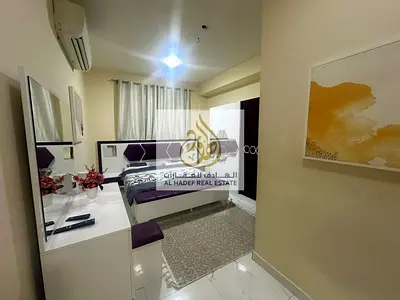 فرش جديد ,شامل جميع الفواتير ,موقع مميز سهل الوصول بلكونة,نظافة وترتيب