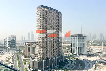 High Floor | Brand New | Studio