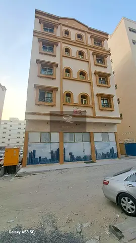 🏢 للبيع بناية استثمارية في الشارقة – القليعة