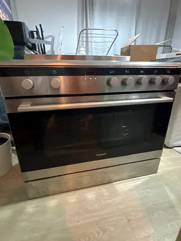 Siemens iQ300 freestanding electric cooker