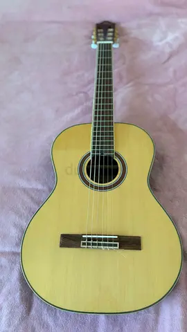 Steiner TR CG400-39 Classical Guitar – Like New + Gig Bag