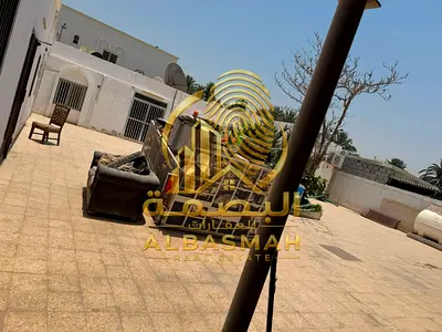 بيت عربي للبيع في الرفاع ضاحية مغيدر بالشارقه مساحة 12 الف قدم مربع تملك مواطنين و خليجيين فقط