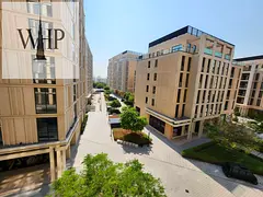 Luxurious 1bhk Open View Open Kitchen Parking Free Swimming Pool.