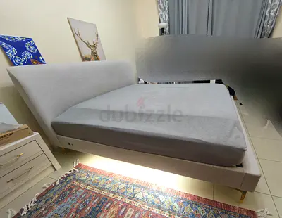 Home center King size bed frame with headboard with lights and usb