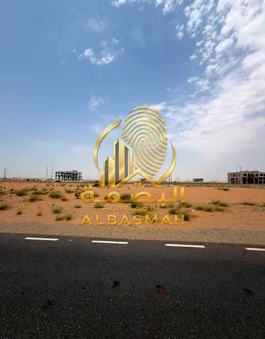 Commercial land in Eastern Muzayri'ah.