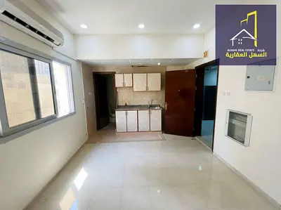 "A medium-sized studio at a low and well-studied price that suits all budgets and in a close location."