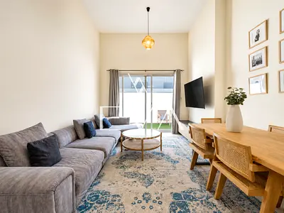 FULLY FURNISHED | VACANT | DIRECT POOL ACCESS