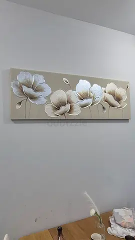 Neutral floral canvas wall art - beige and white single panel
