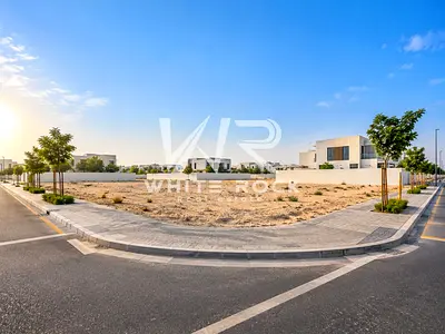Corner Double Row | Near Entrance | No Commission