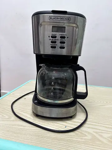 Black & Decker 12-Cup Drip Coffee Maker - Used, Working