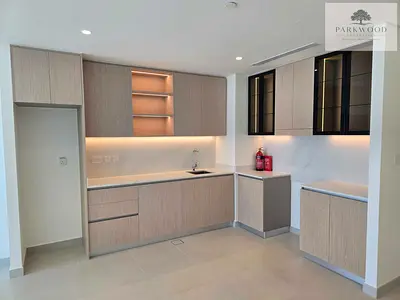 VACANT | BRAND NEW | BRIGHT APARTMENT