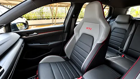 2024 Volkswagen GOLF GTI — фото 4