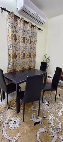Dinning table with 4 chairs