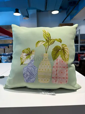 18 in. x 18 in. Carafe Leaf Square Outdoor Throw Pillow