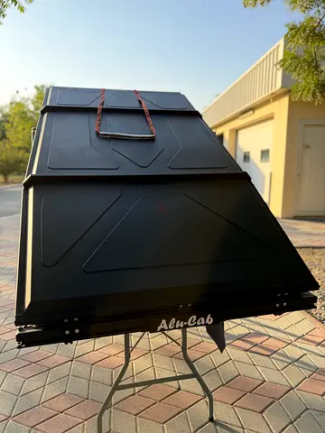 Alu-Cab LT-50 Rooftop Tent Hard Shell - very Good Condition