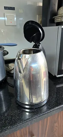 Stainless Steel Electric Kettle – Used (Great Working Condition)