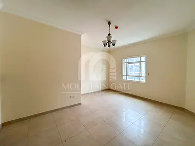 Vacant Now | Modern Design | Bright Unit