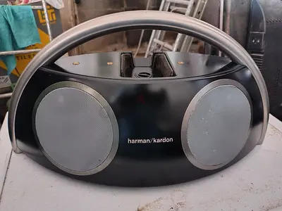 Harman/Kardon portable boombox with handle - good working condition