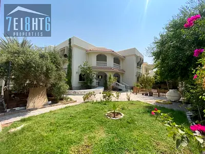 Good quality independent villa with 6 bedrooms | servant quarters | drivers room | garden