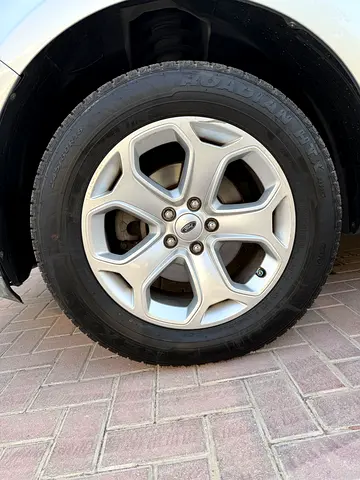 صورة 10 لـ 2011 FORD EDGE