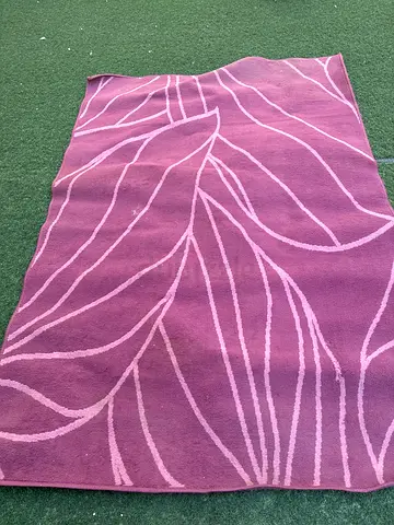 Purple modern floral area rug