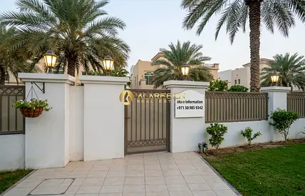 4BR+Maid | Spacious Villa | Corner Unit