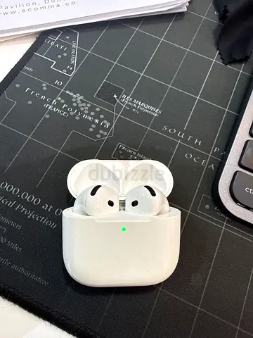 Apple AirPods 4 with Active Noise Cancellation (ANC) – Excellent Condition