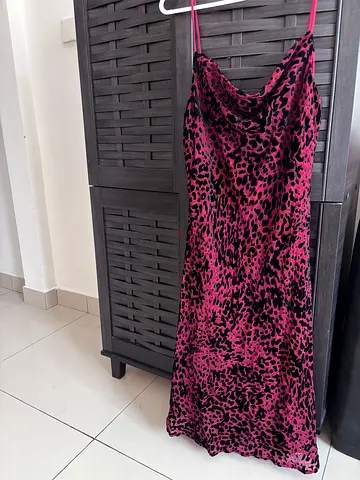 Maroon and Black Leopard Print Slip Dress, Size Approx M bought from fashion nova.