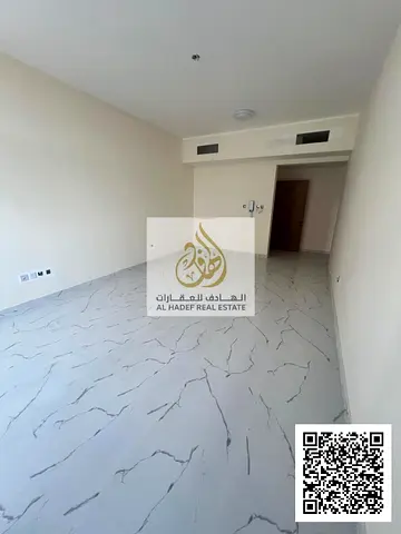 🌟 شقة غرفتين وصالة + غرفة خادمة و3 حمامات وبلكونة | الجرف 3 (قرب مدرسة وودلم بارك)