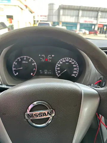 2013 Nissan SENTRA photo 6