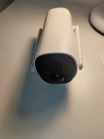Outdoor Wi-Fi Security Camera (white) - Solar