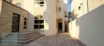For Rent in Hadbat Al Zaafaranah